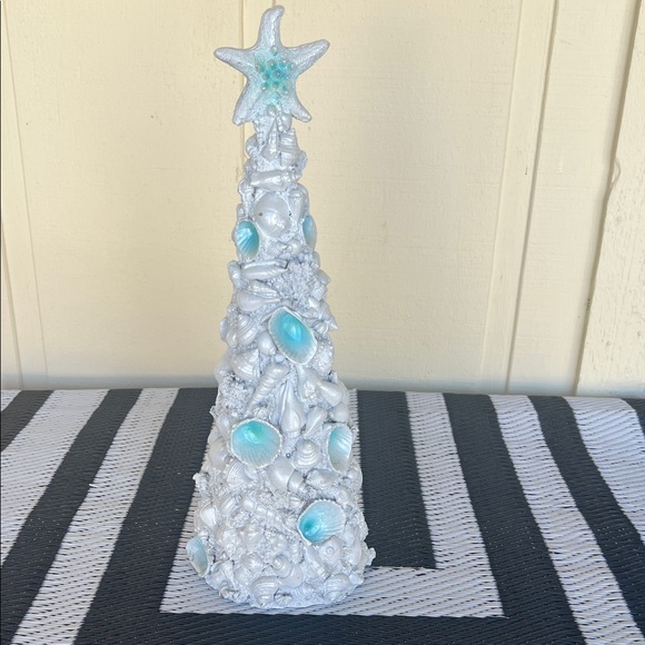 Shell Tree Other - ( 0373)Coastal Holiday Shell Tree Decor - White and Blue
